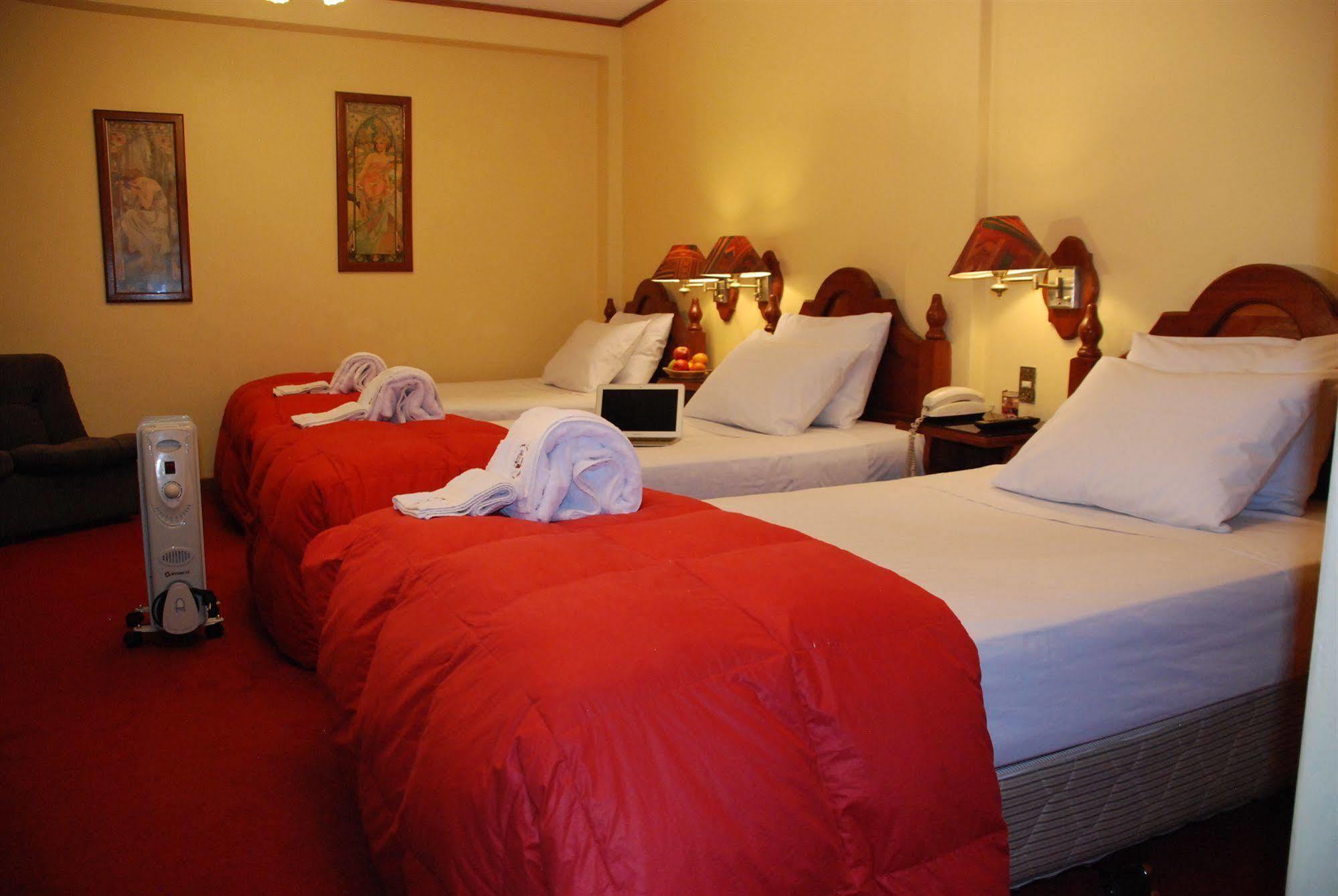 Hotel Casona Colon Inn Пуно Екстер'єр фото